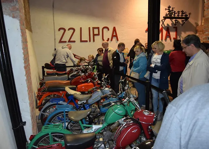 Remiza W Starej Papierni Lapino